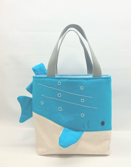 ジンベエザメ  トートバッグ　帆布｜とりさん工房ーかわいいハンドメイドポーチ