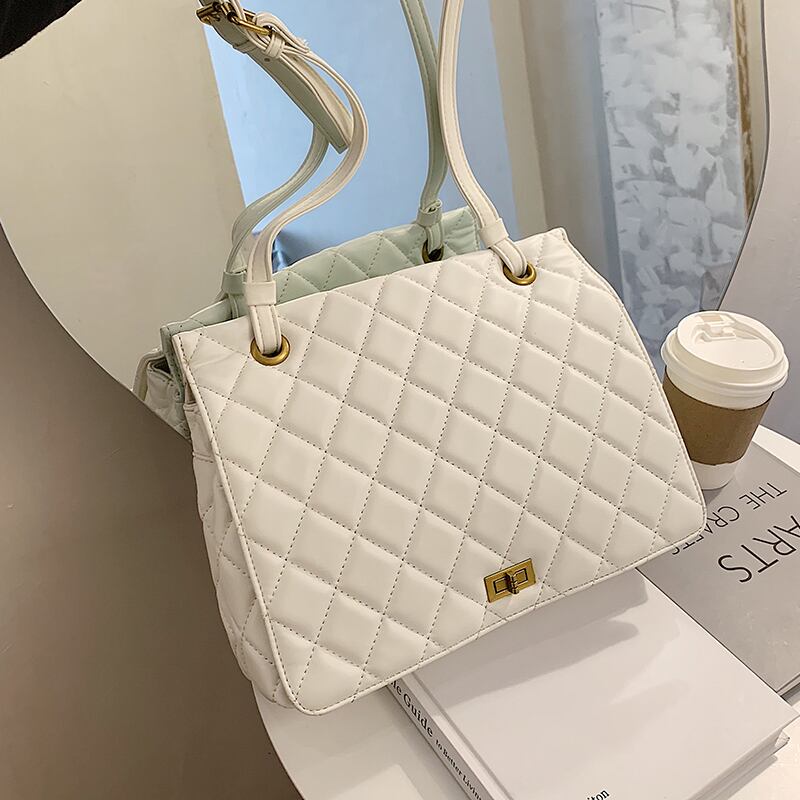 Lingge大容量バッグレディースバッグ2020新しい流行のファッションオールマッチレディースショルダーバッグバージョンのネットレッドメッセンジャーバッグ 手作りハンドバック92212602439