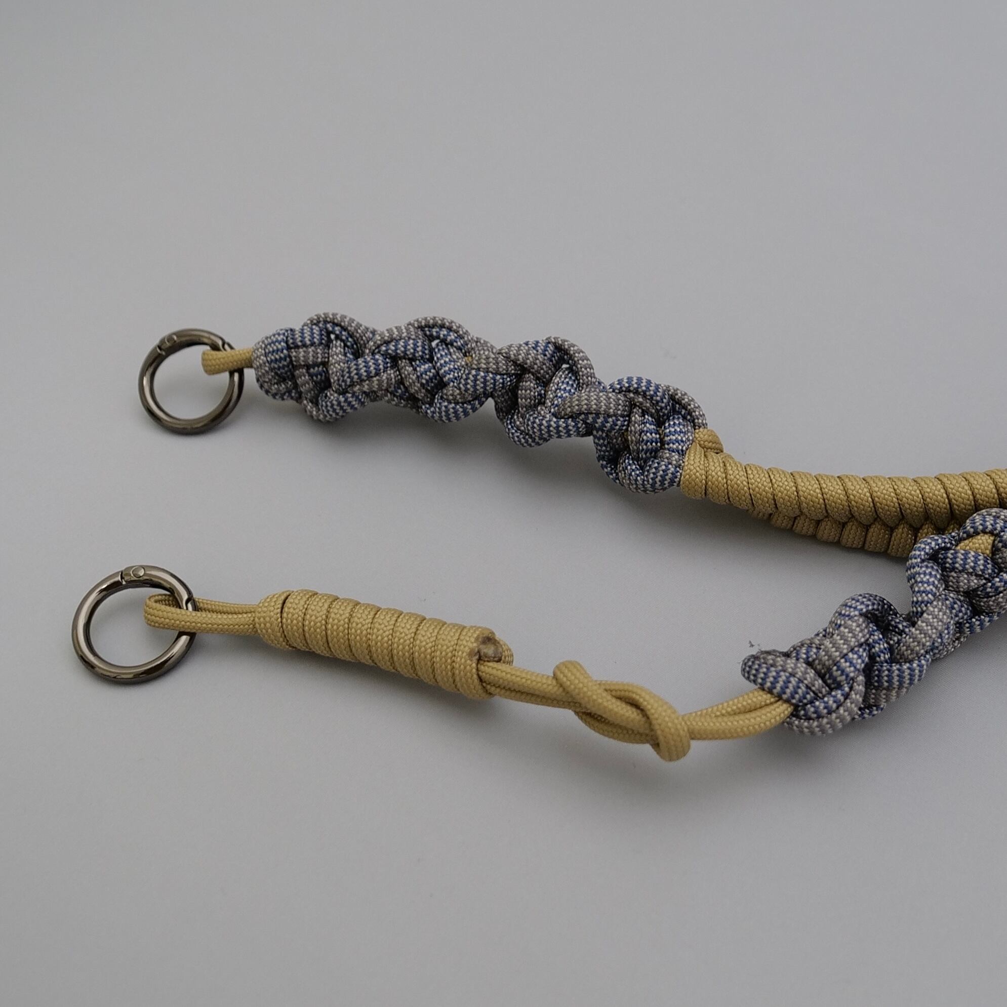 パラコードショルダーストラップ | ろじうら DE カンパニー