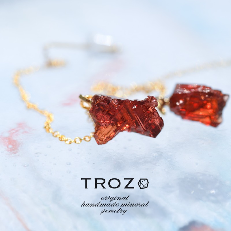 ガーネット 【033 Heat Collection】 スペサルティンガーネット 鉱物原石 14kgf チェーンピアス 天然石 アクセサリー (No.3536)