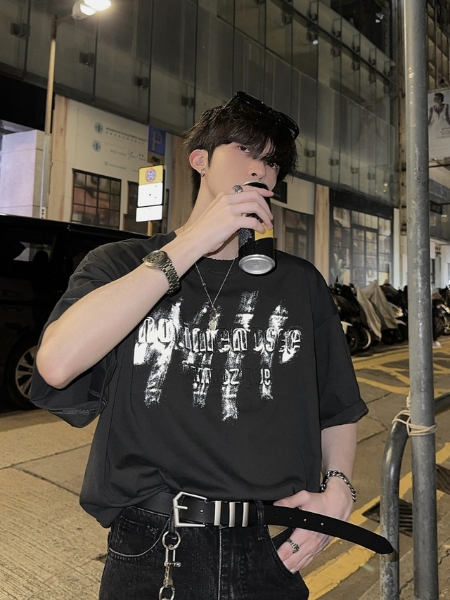 【5.15新作】ペイントロゴストリートTシャツ bt1532【韓国メンズファッション】