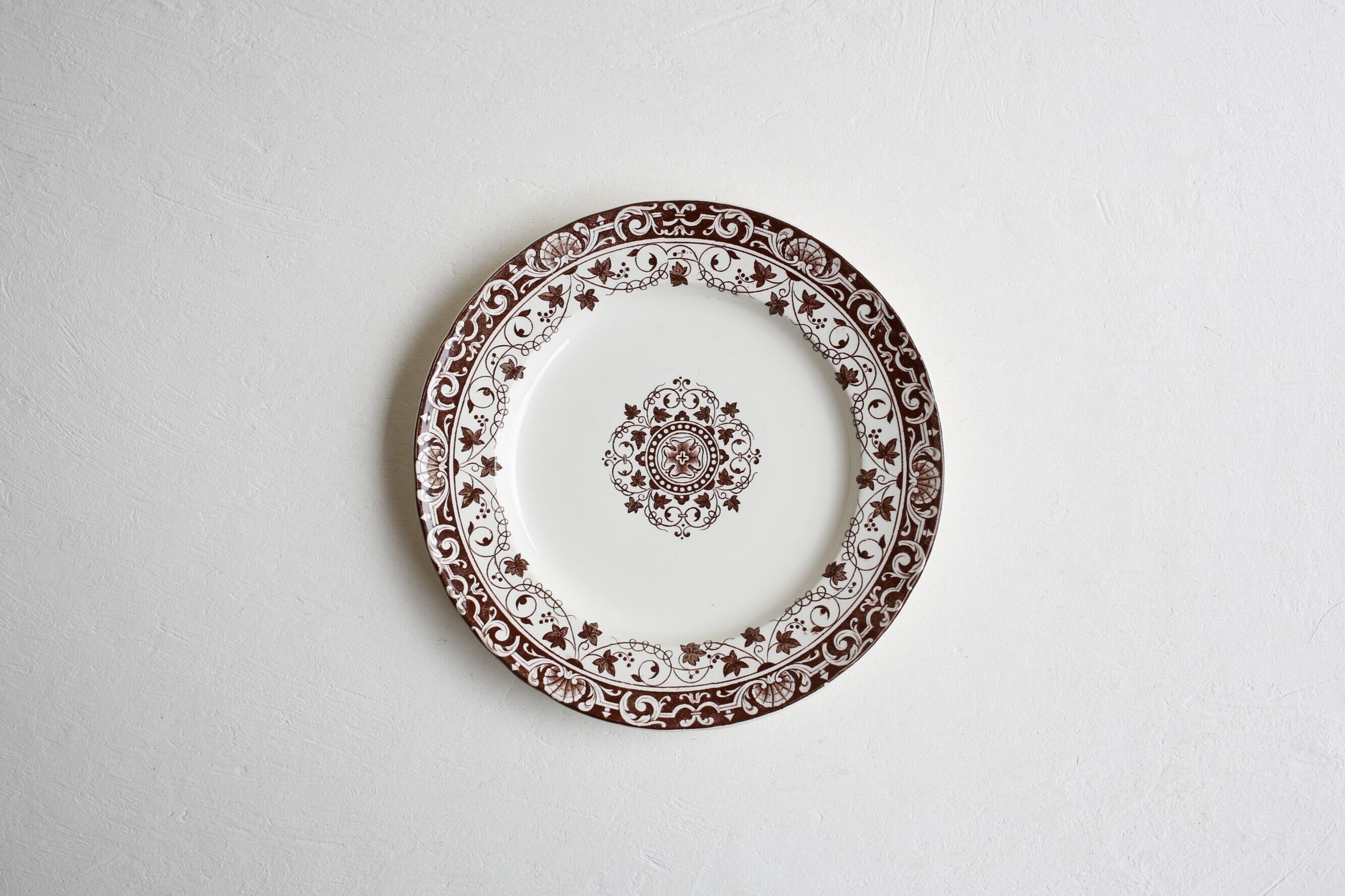 フランス アンティーク J.Vieillard & Cie Bordeaux『Sce Louis XV』 平皿 約22.8cm N-05309