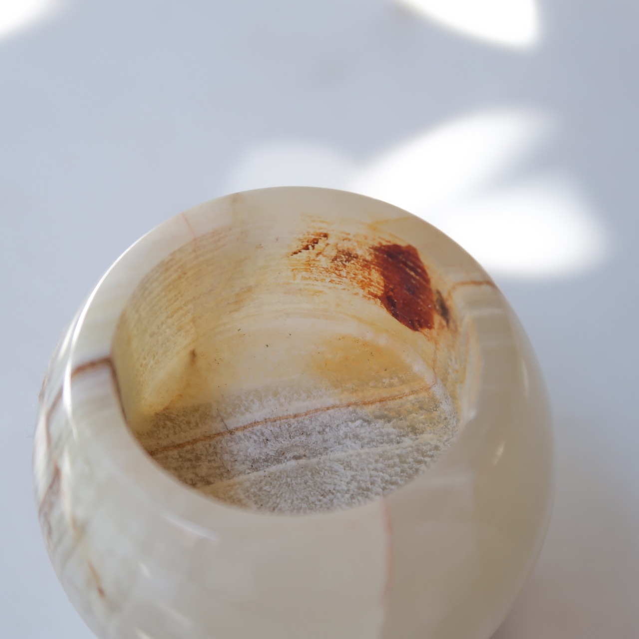 丸みのあるキャンドルホルダー