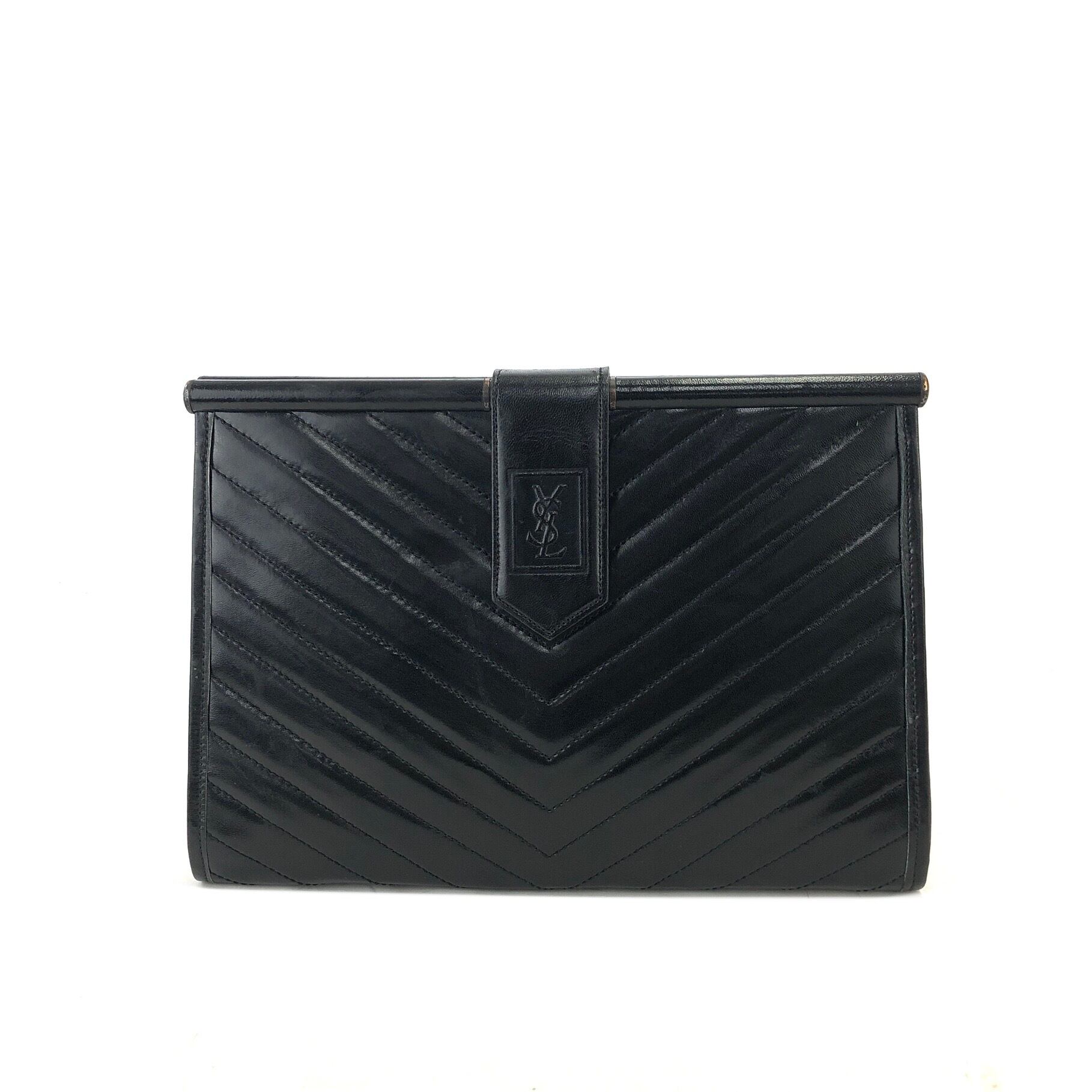 Yves Saint Laurent イヴ ・サンローラン カサンドラ YSL型押し Yves Saint Laurent イヴ ・サンローラン カサンドラ YSL型押し