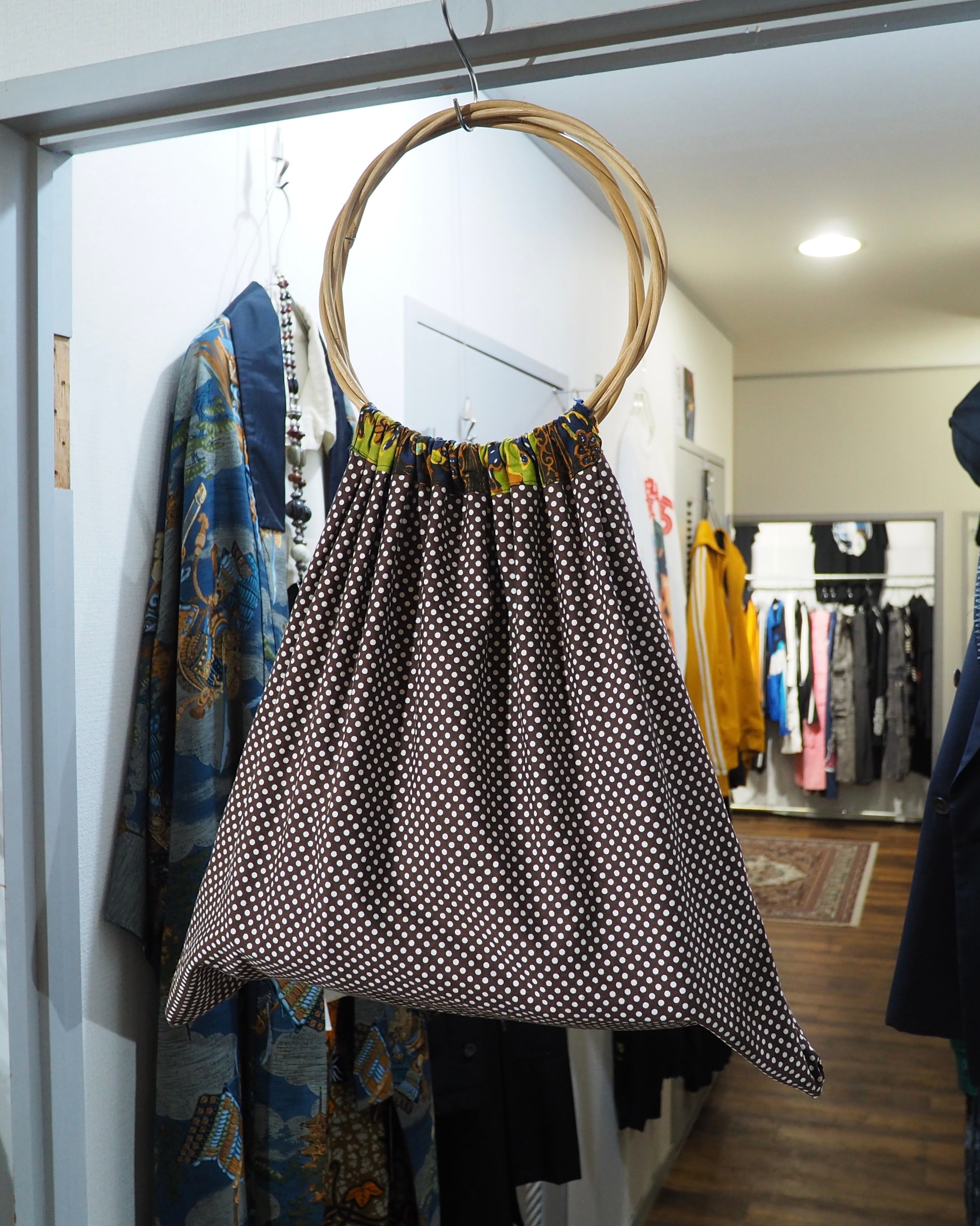 ” Unknown ” Ethnic × Dot pattern Wood Ring Reversible Hand Bag