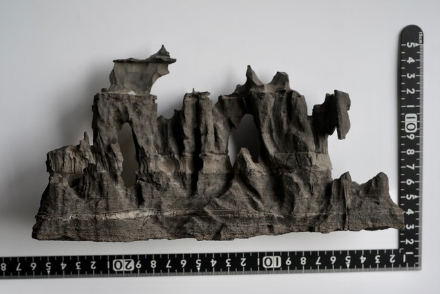 ポンピラ石　Pompira Stone