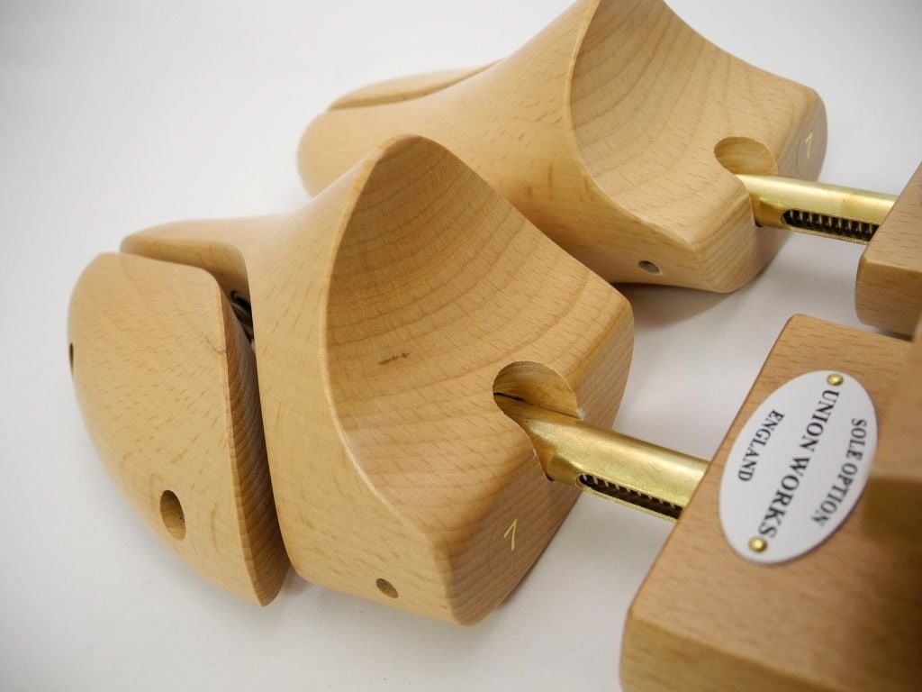 Dasco / Hook Back Shoe Trees | UNION WORKS ONLINE STORE