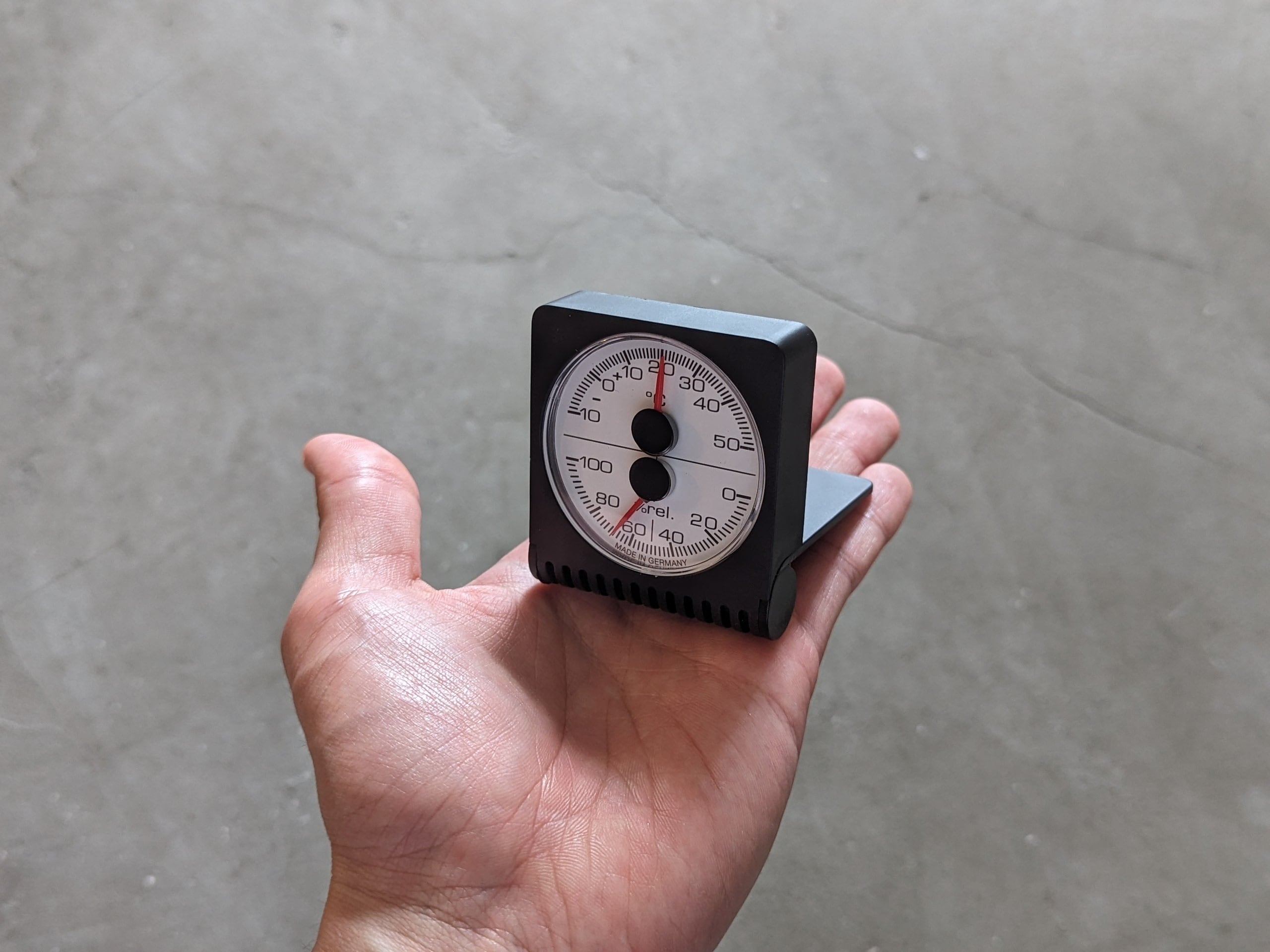 Analogue thermo - hygrometer 45.2018（温・湿度計） | TFA DOSTMANN