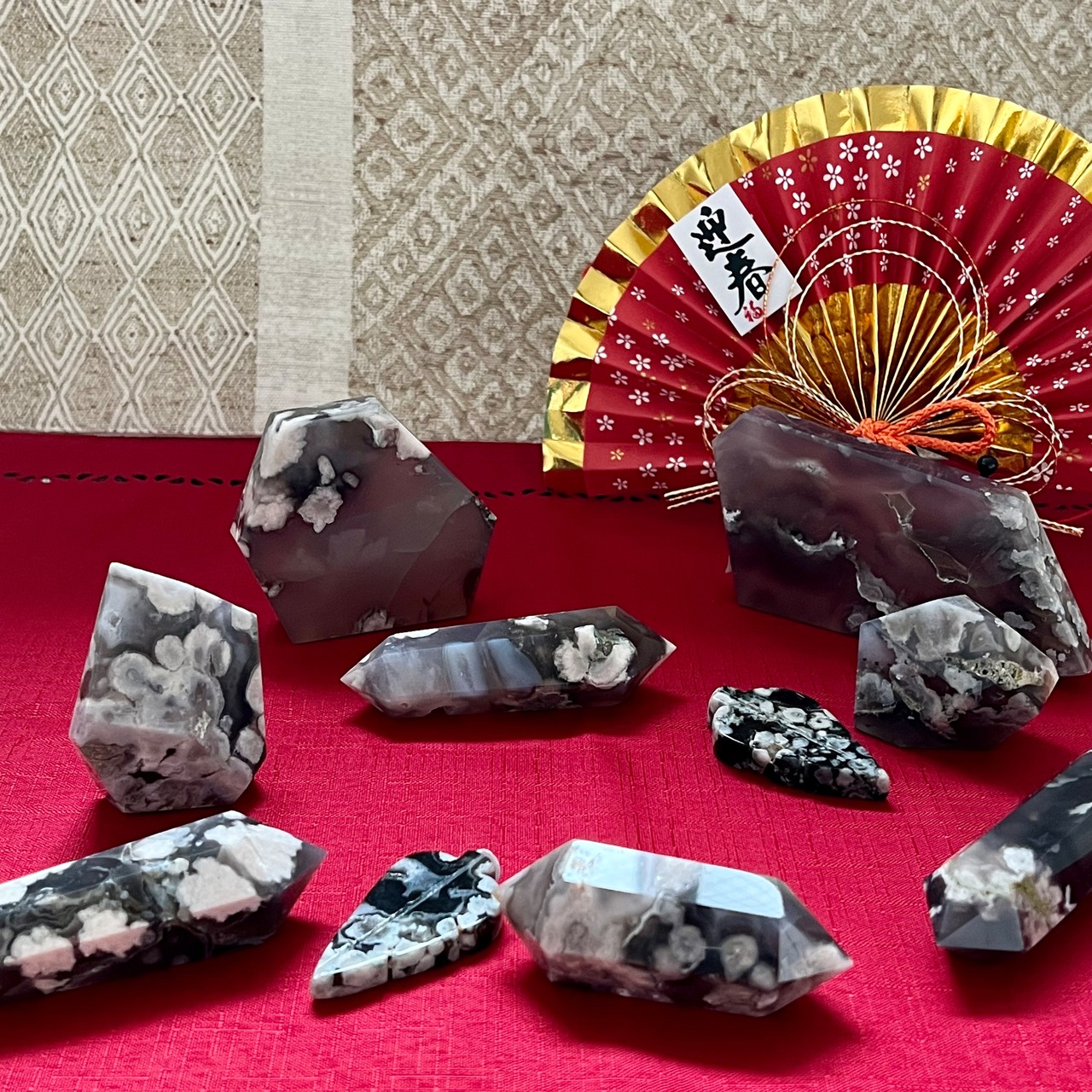 ブラックフラワーアゲート＊ダブルポイント10＊和を感じる天然石＊天然石インテリア＊置き物