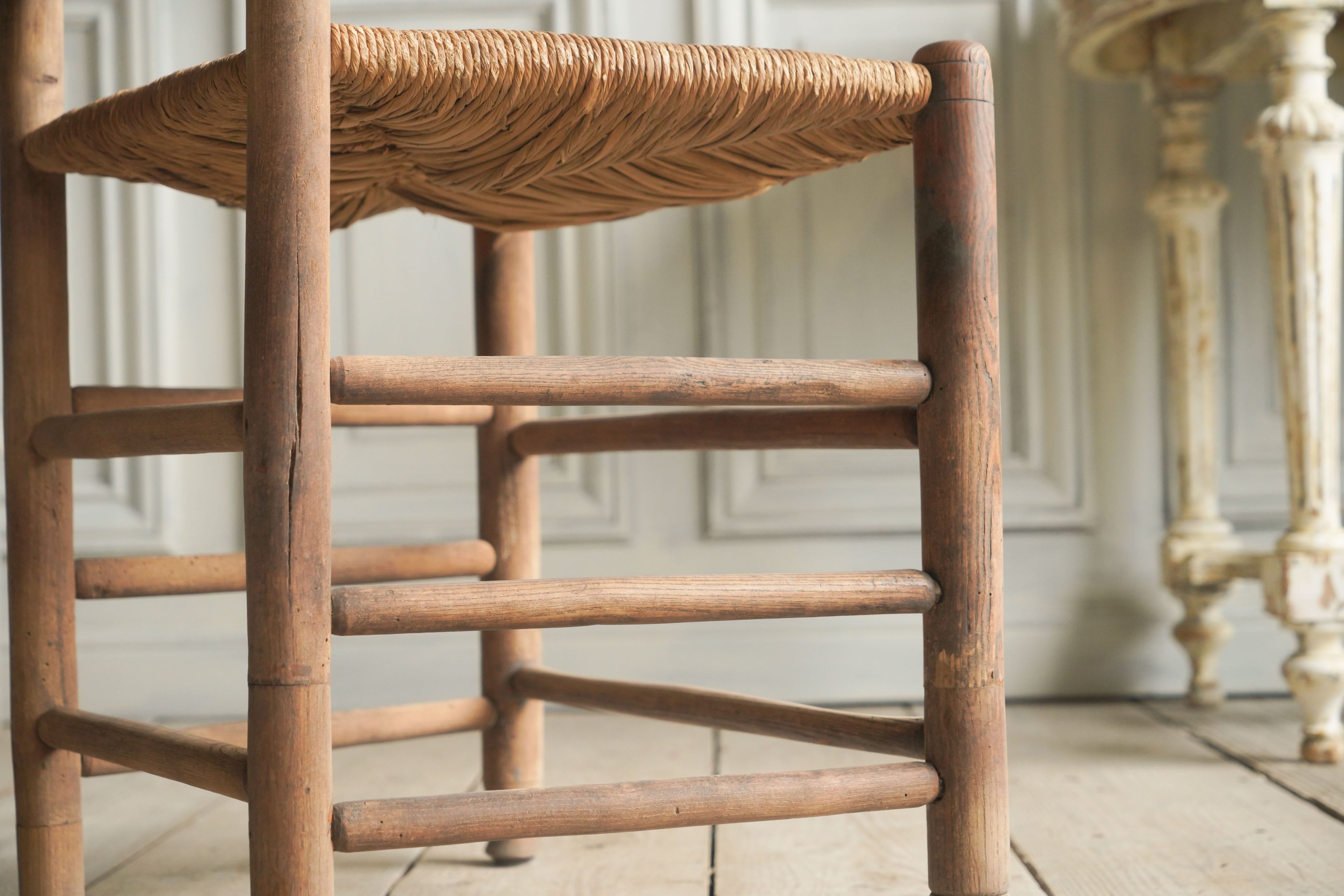 チェア/フレンチチェアー/ディスプレイ/オーク材/ラッシュシート/剥離