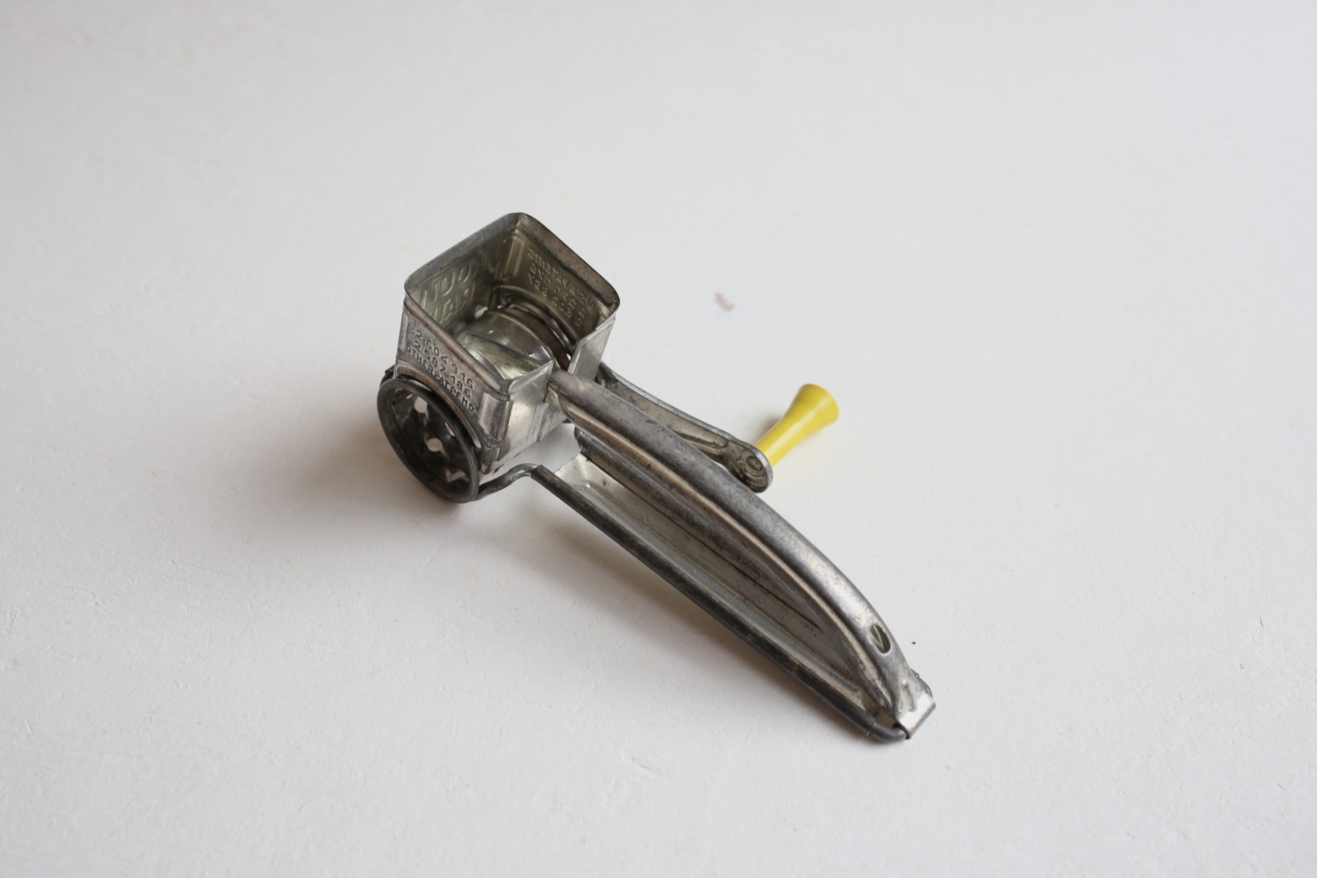 フランス アンティーク ヴィンテージ チーズグレーター チーズおろし