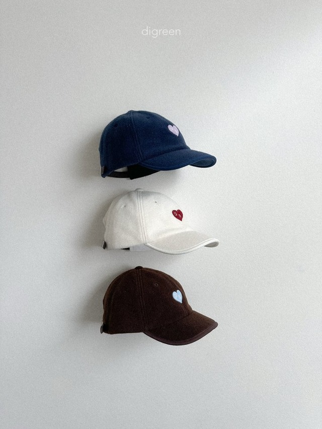 digreen25wn_Bb Heart Cap