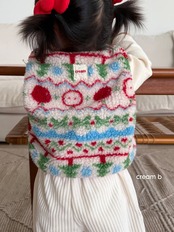 韓国子供服 / 26winter / cream bbang / アップルツリーボアベスト / キッズ / 冬服 *XS~XL*