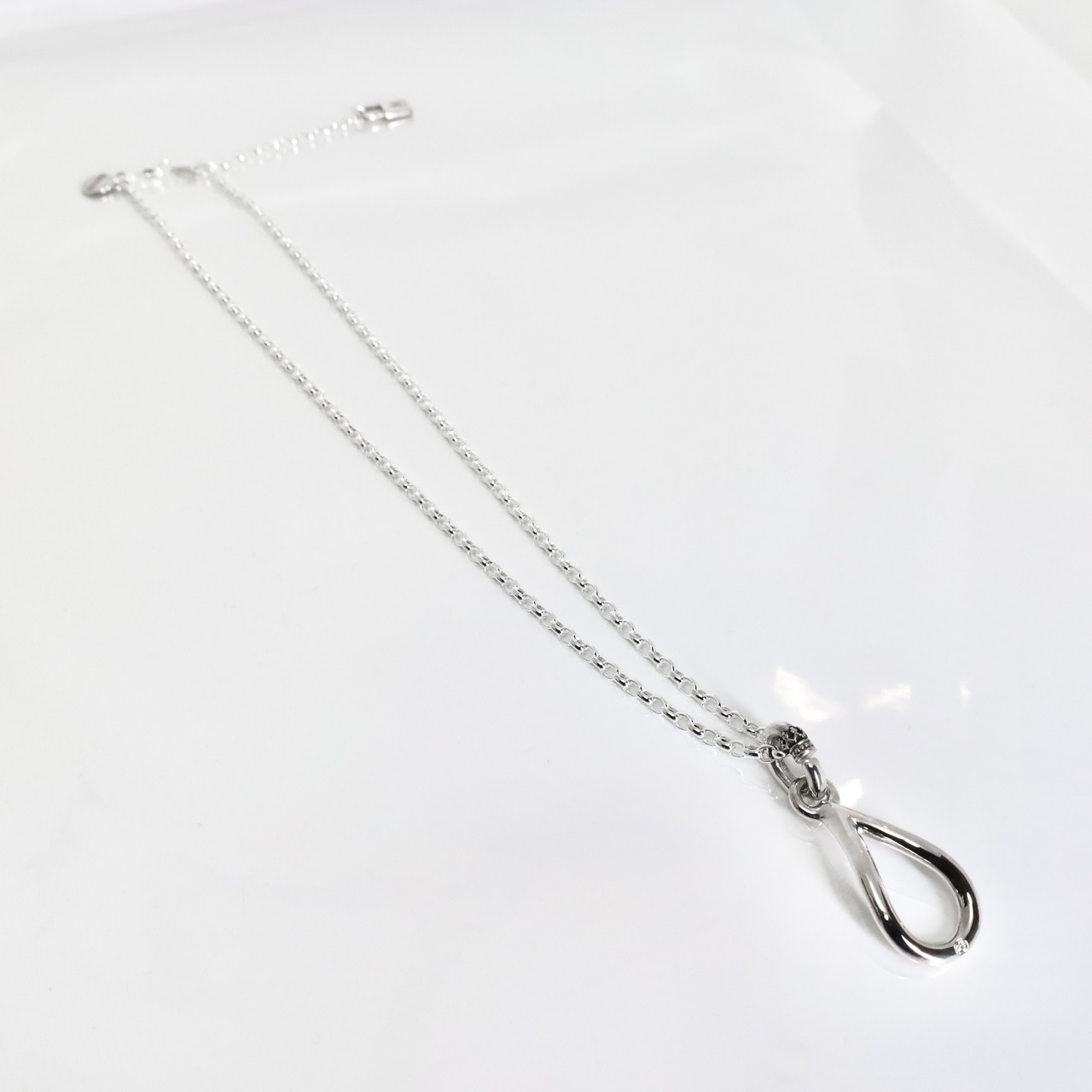 OPEN TEARDROP with DIAMOND NECKLACE / オープンティアドロップダイヤモンドネックレス