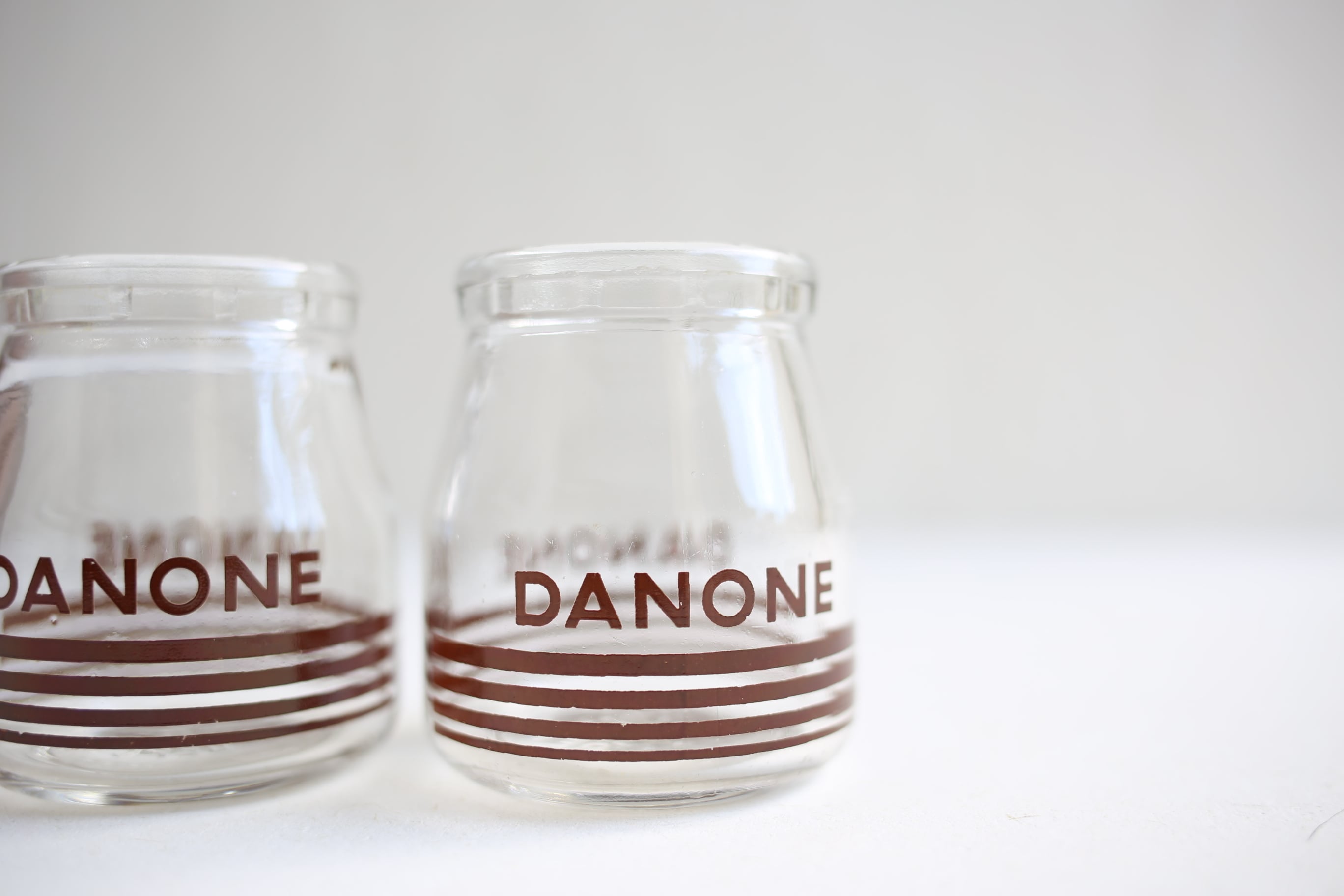 フランス アンティーク ヴィンテージ『DANONE』 ガラスビン ヨーグルト