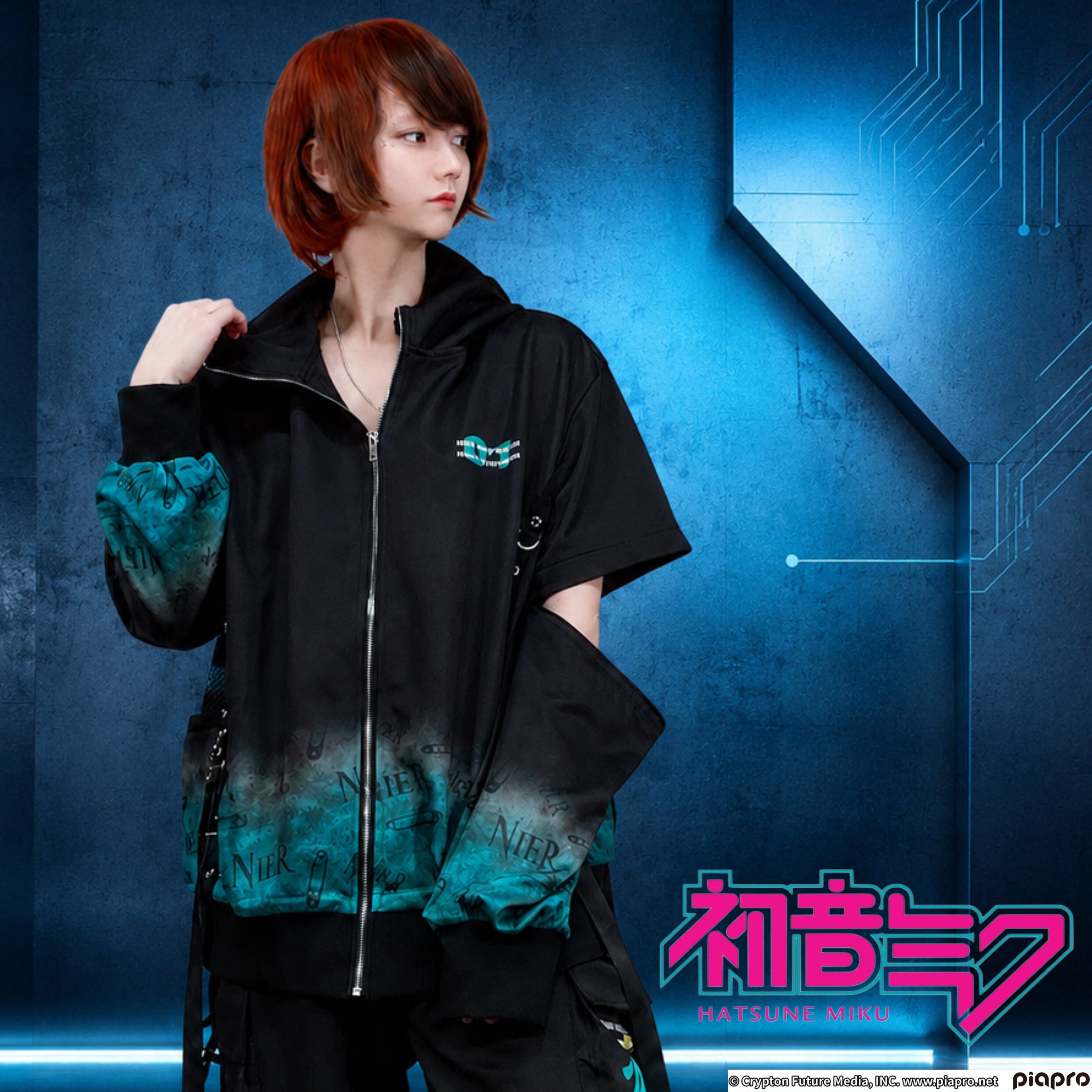 袖切り離し可能3WAY ZIP OUTER【初音ミク】☆缶バッジ4個付き | NIER