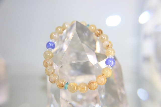 ハイヤーセルフ✨タンザナイトとゴールドルチルクォーツブレスレット✨