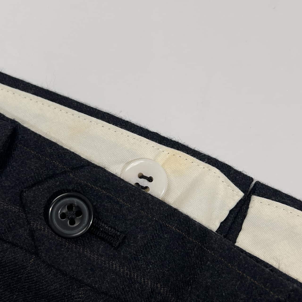 上下 Paul Stuart ポールスチュアート セットアップ ストライプ テーラードジャケット 裾ダブル スラックス スーツ 94-84-165 AB4/ダークグレー 系 メンズ