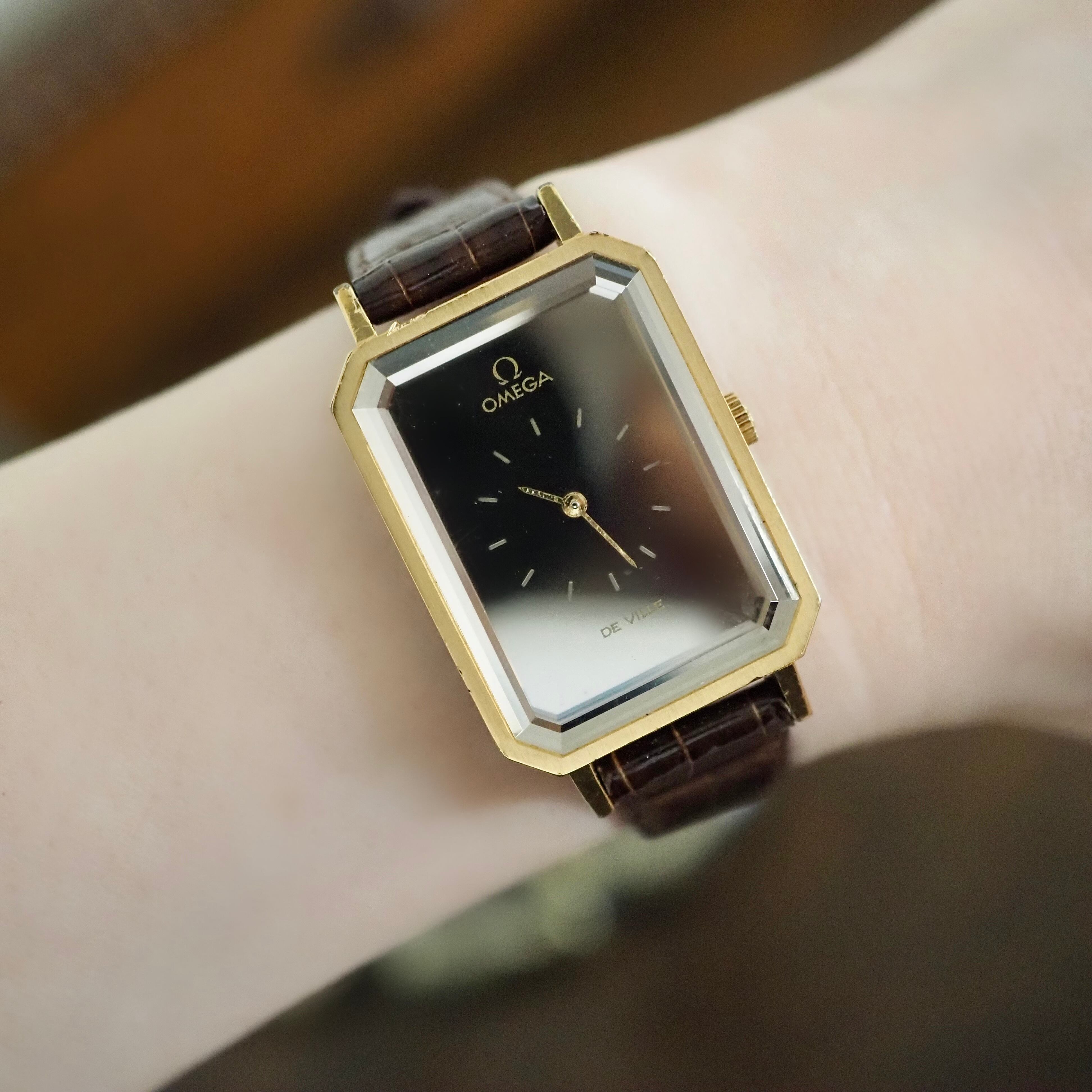 超希少 OMEGA グリマデザイン ミラー文字盤 エメラルドライン ドレス