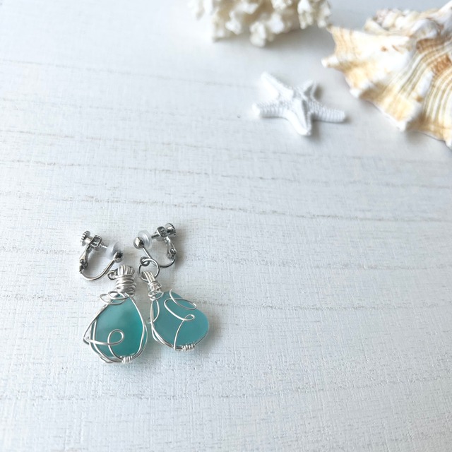 海色シーグラスのデザインアクセサリー Flow Ocean 海色シーグラスのデザインアクセサリー Flow Ocean