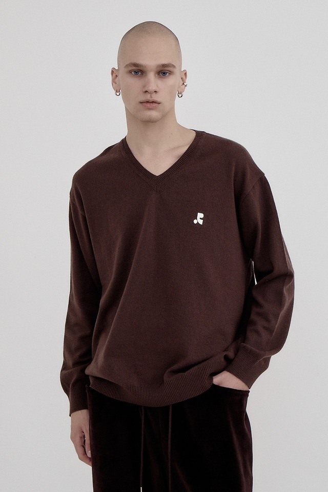 [rest & recreation] RR LOGO V NECK KNIT - BROWN 正規韓国ブランド 韓国ファッション 韓国代行