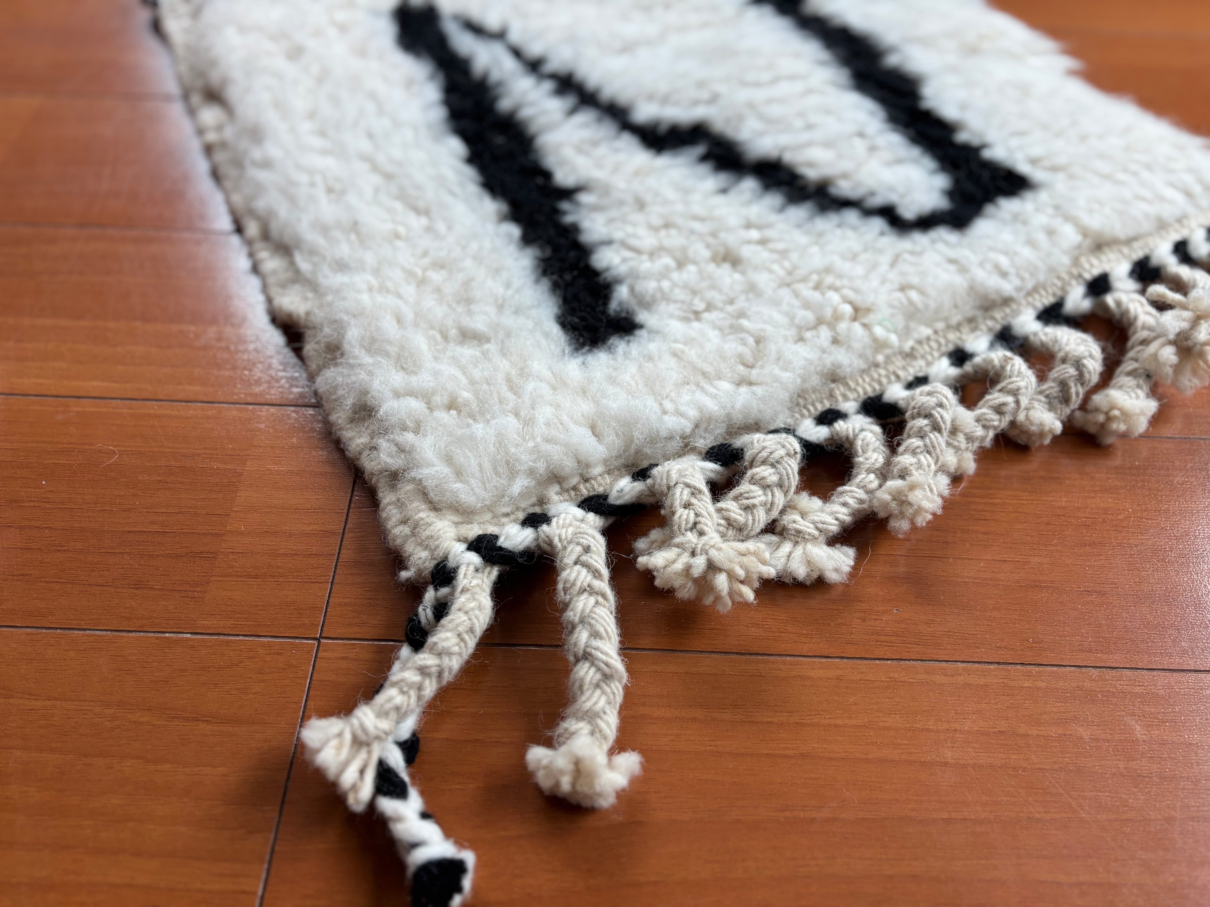 ベニワレン ミニイニシャルラグ Beniouarain Rug 『N』 | RUG the LIFE