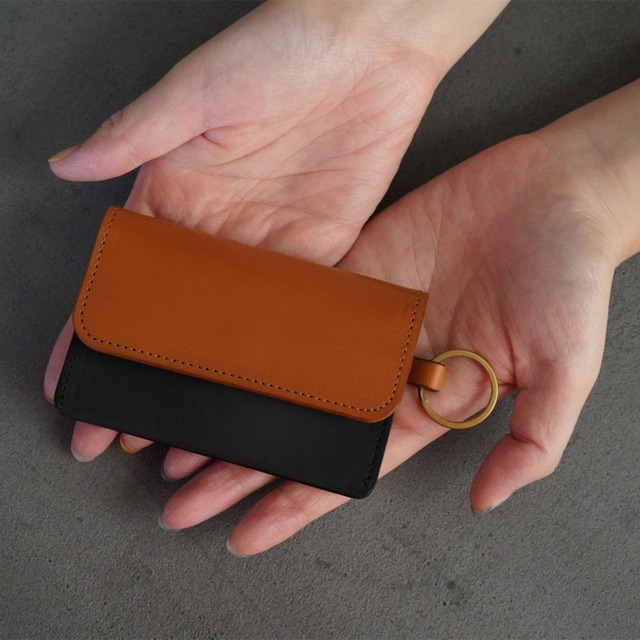 Flap mini wallet