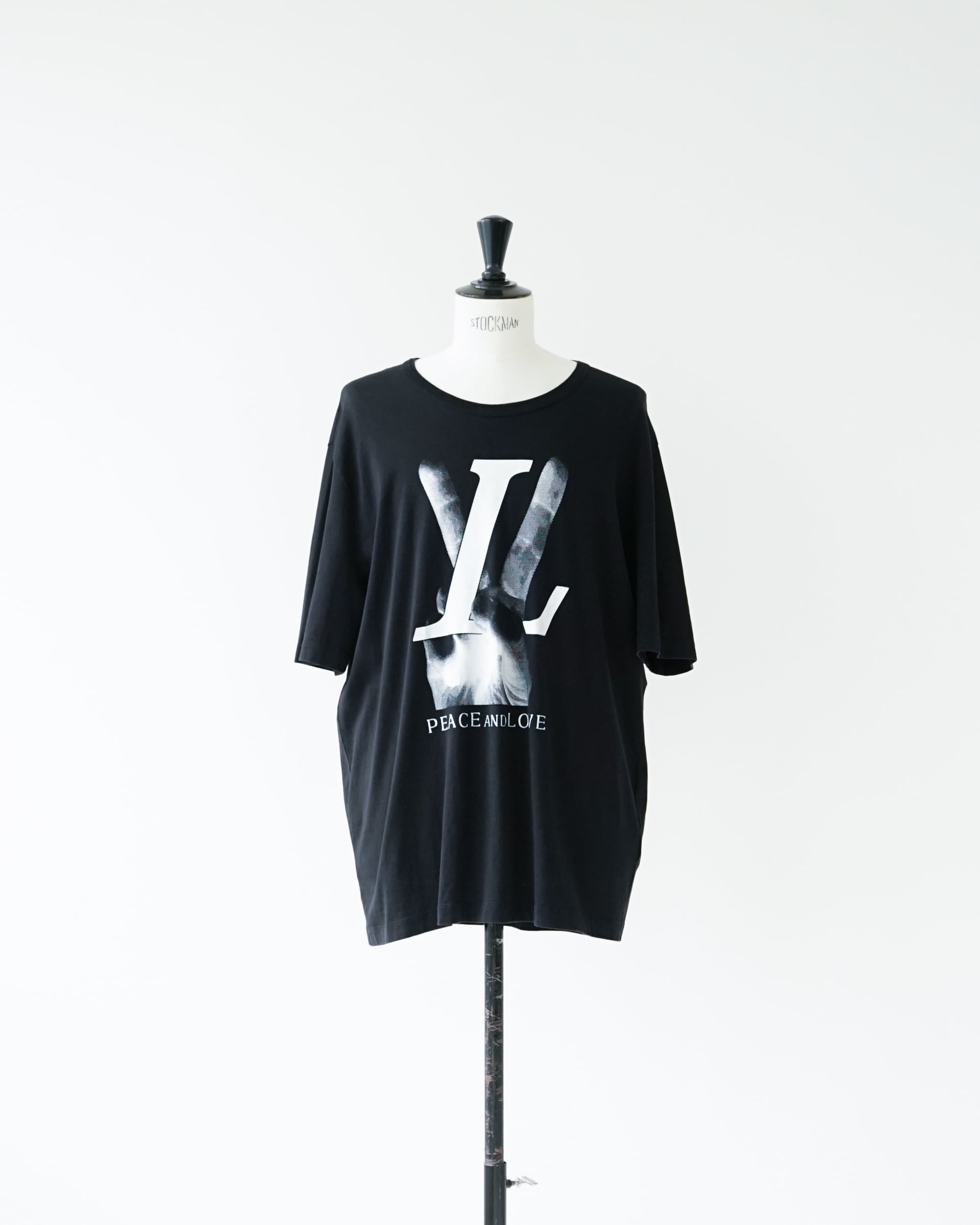 新品 ルイヴィトン キムジョーンズ ピースアンドラブ Tシャツ 新品 ルイヴィトン キムジョーンズ ピースアンドラブ Tシャツ 新品