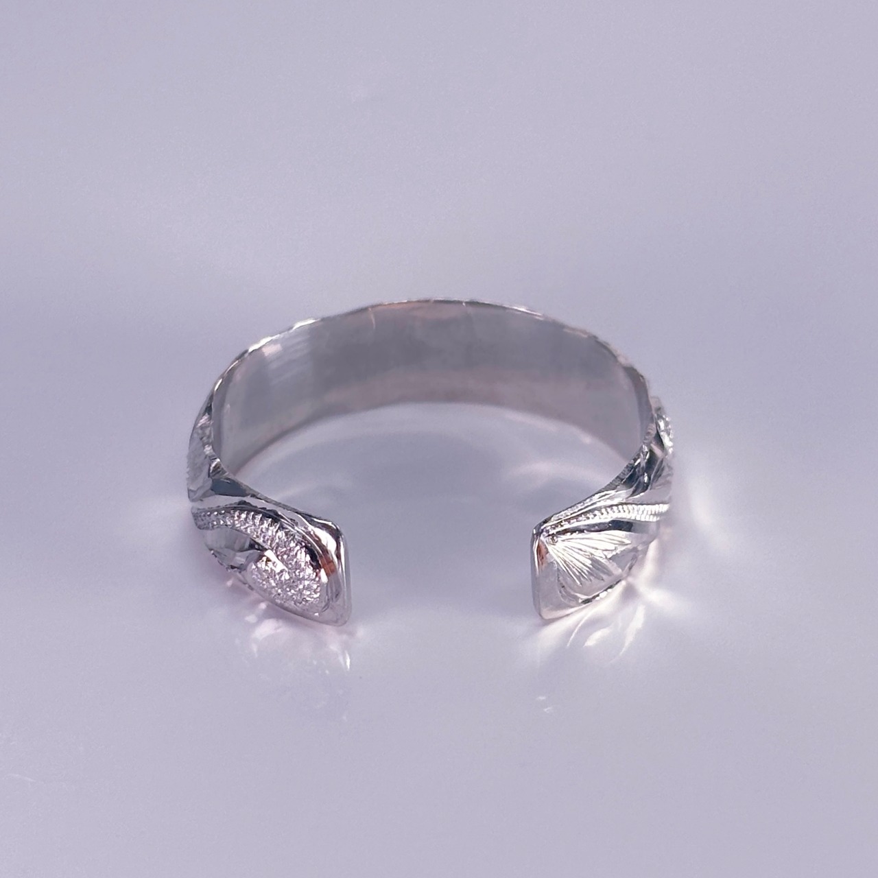 Hawaiian Ring-Scroll-