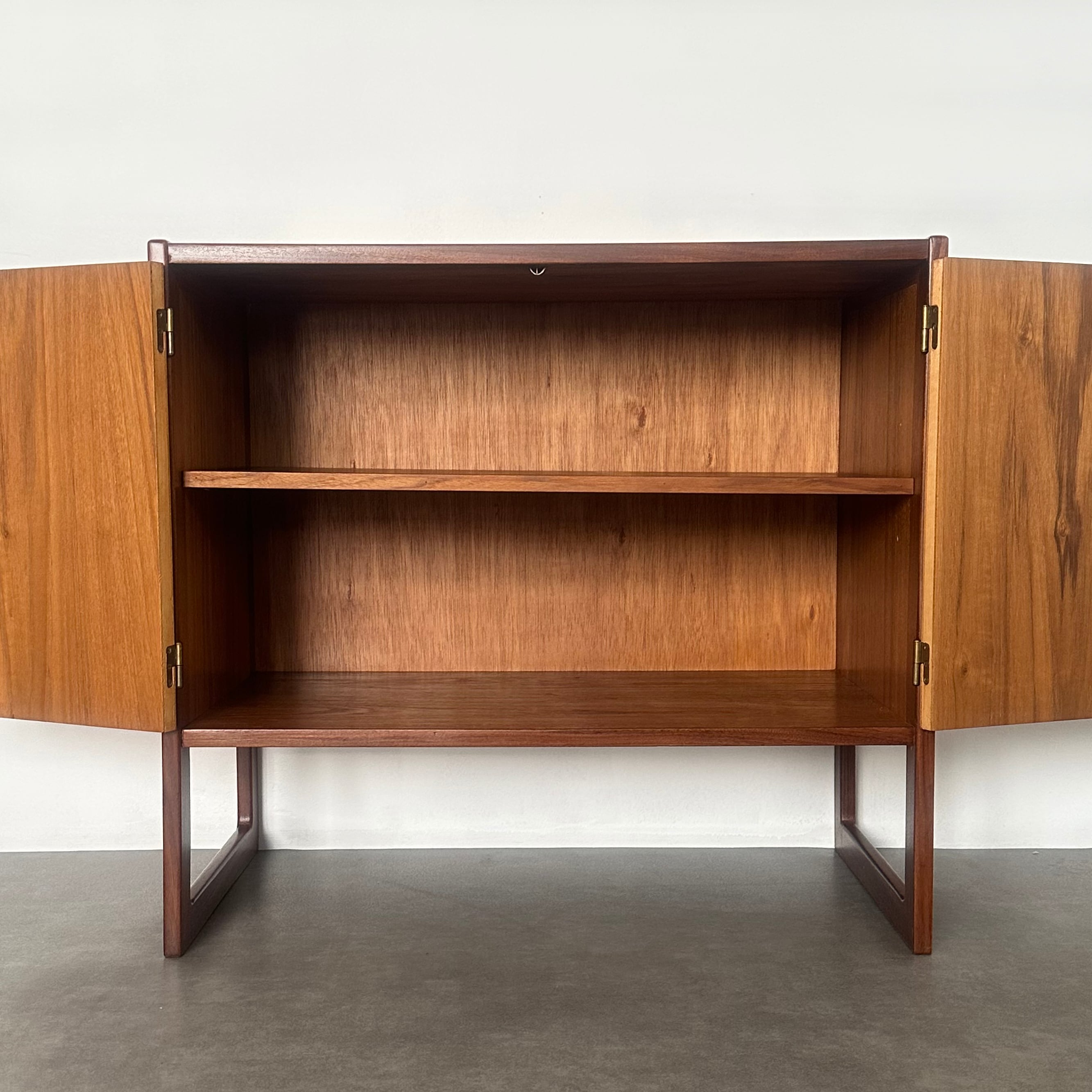 Small cabinet ”Domino” by Arne Wahl Iversen for IKEA / CS181