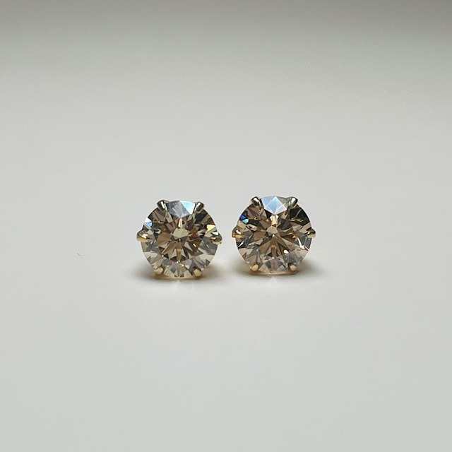 ハート&キューピッド ライトブラウン ラウンドブリリアントカット ダイヤモンド ピアス  1.00 ct K18イエローゴールド チェカ 鑑定書付