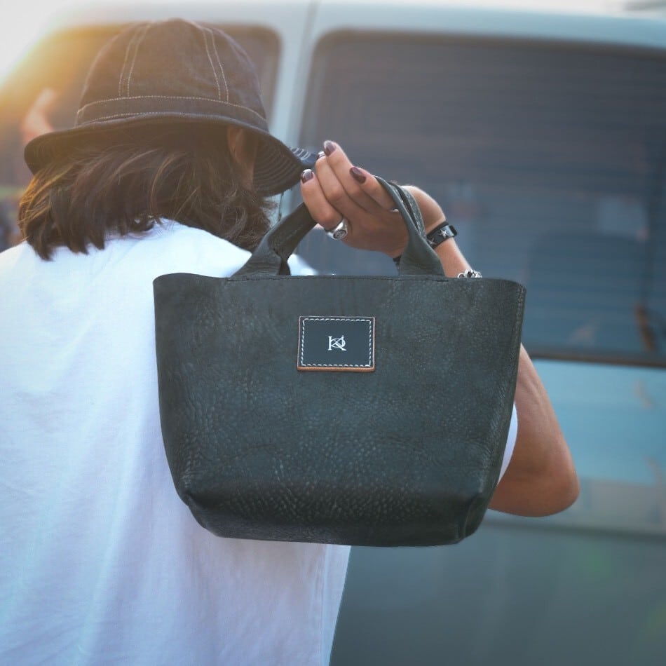 レザーバッグ【経年変化あり】【アラスカレザー】