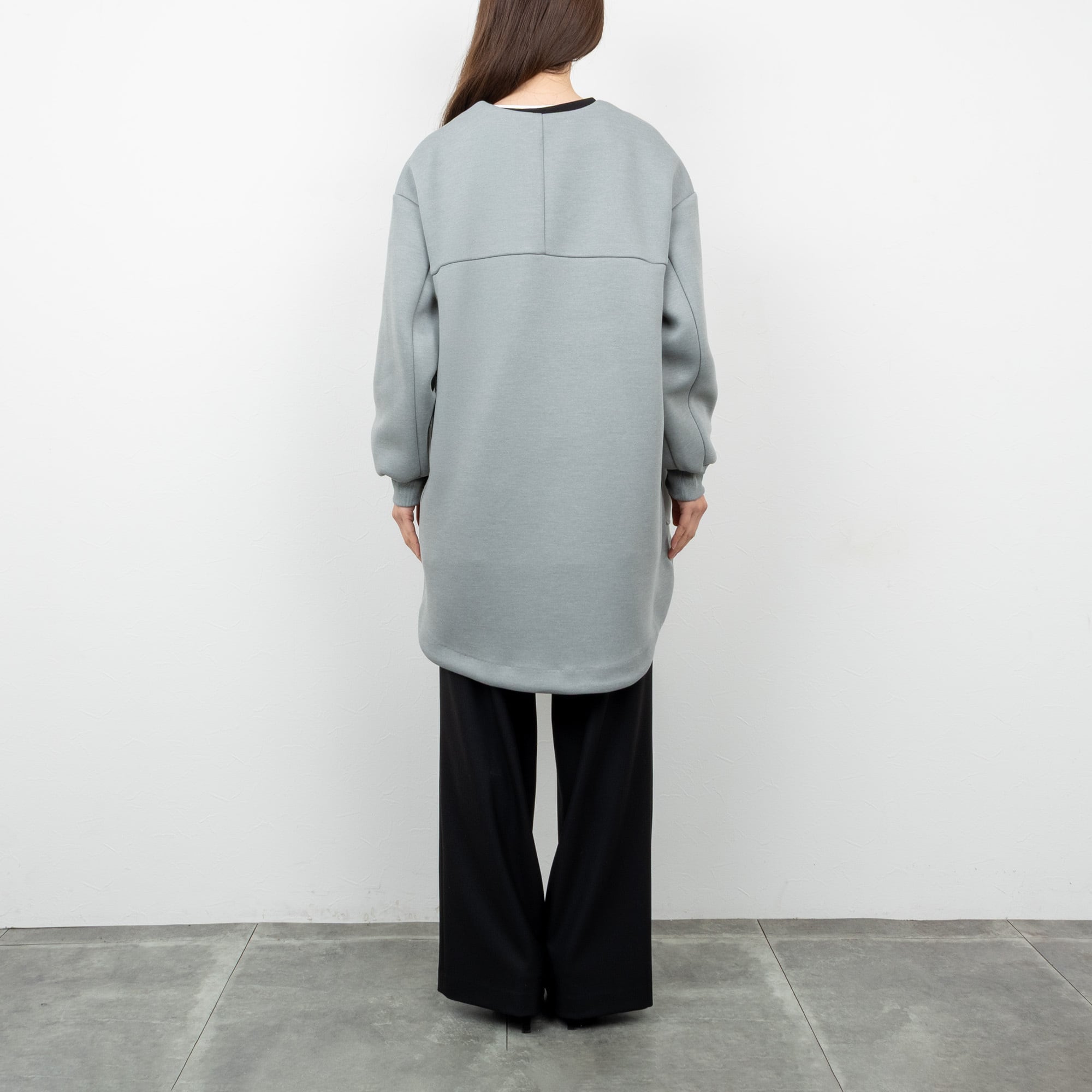 QTUME／クチューム】ダンボールラウンドヘムミドルコート（グレー