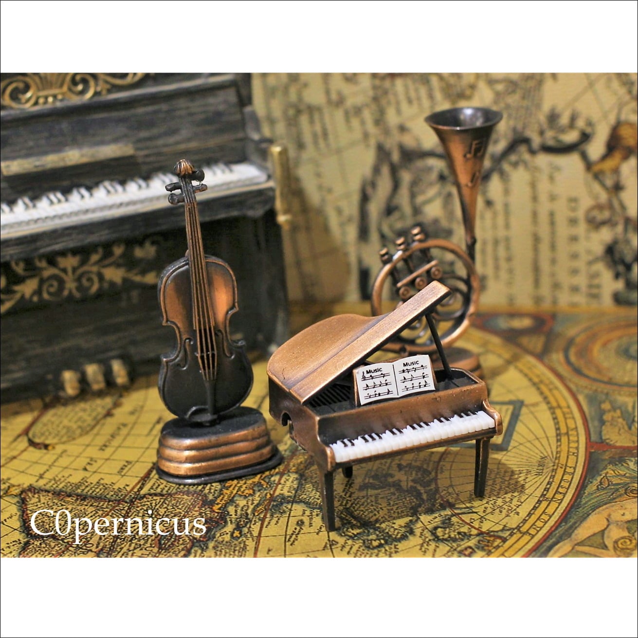 ミニチュア楽器】ピアノ バイオリン ホルン サックス/鉛筆削り