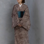 「甘い誘惑とブラウンダイヤモンドの輝き」〜ピーコック崩し柄×ドット〜セオアルファ〜浴衣・夏着物・単衣