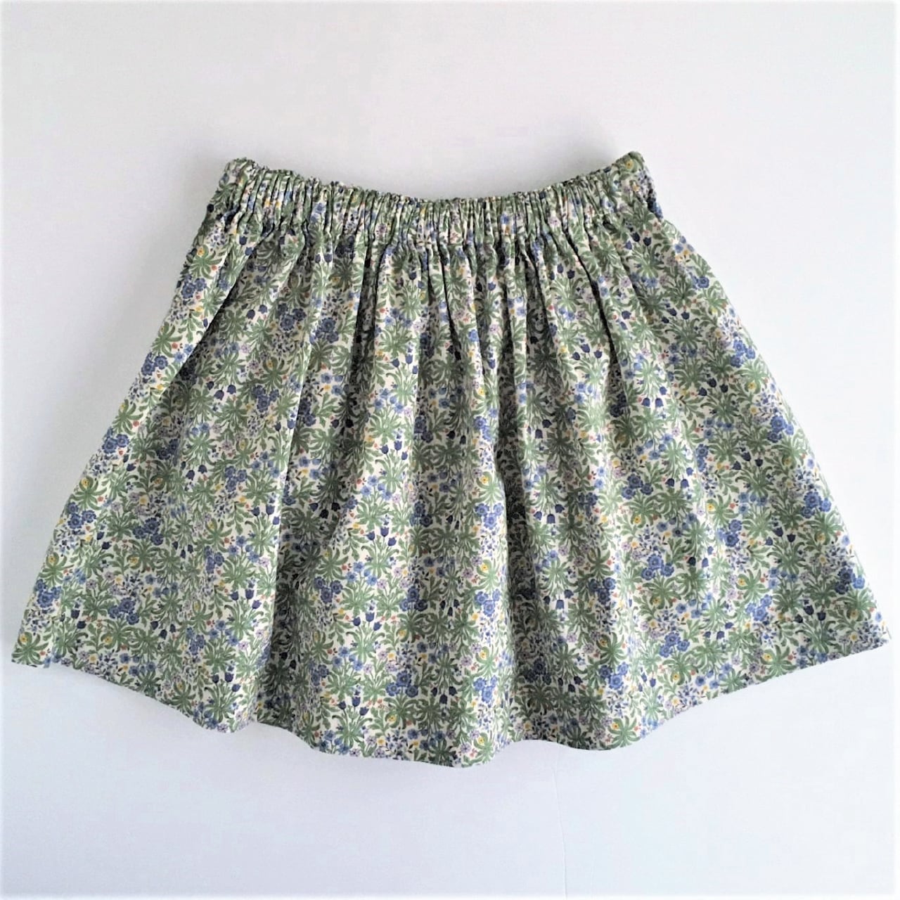 おうちスカート（ギャザースカート）（型紙と作り方のセット）BO-2037 子供服の型紙ショップ｜tsukuro（ツクロ）
