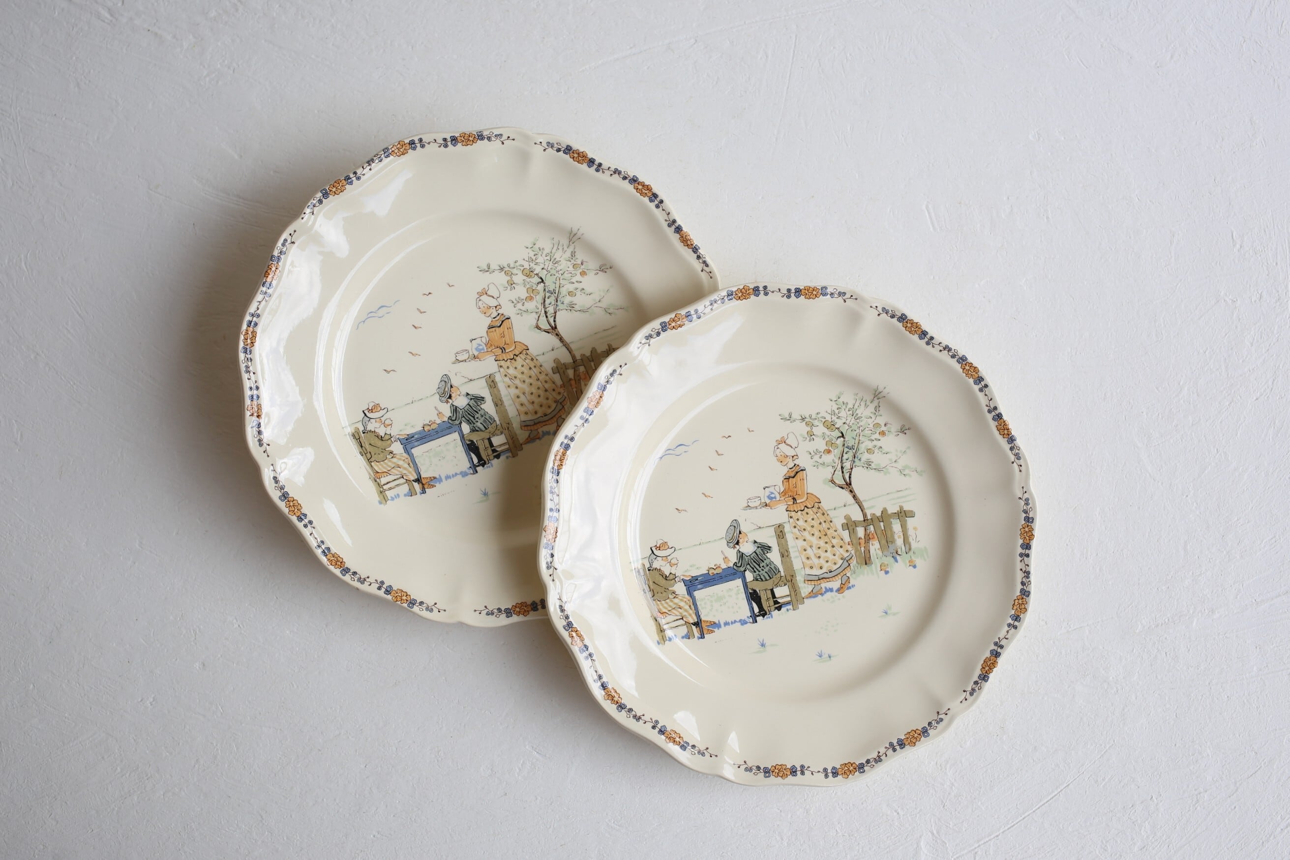 フランス アンティーク ヴィンテージ Sarreguemines サルグミンヌ 『ENFANTS RICHARD』 プレート25.4㎝ N-05435