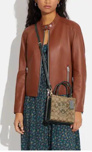 COACH コーチ ミニクロスウェア シグネチャーキャンバス 日本未