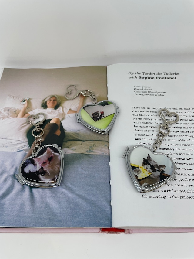《即納》cat heart mirror key charm