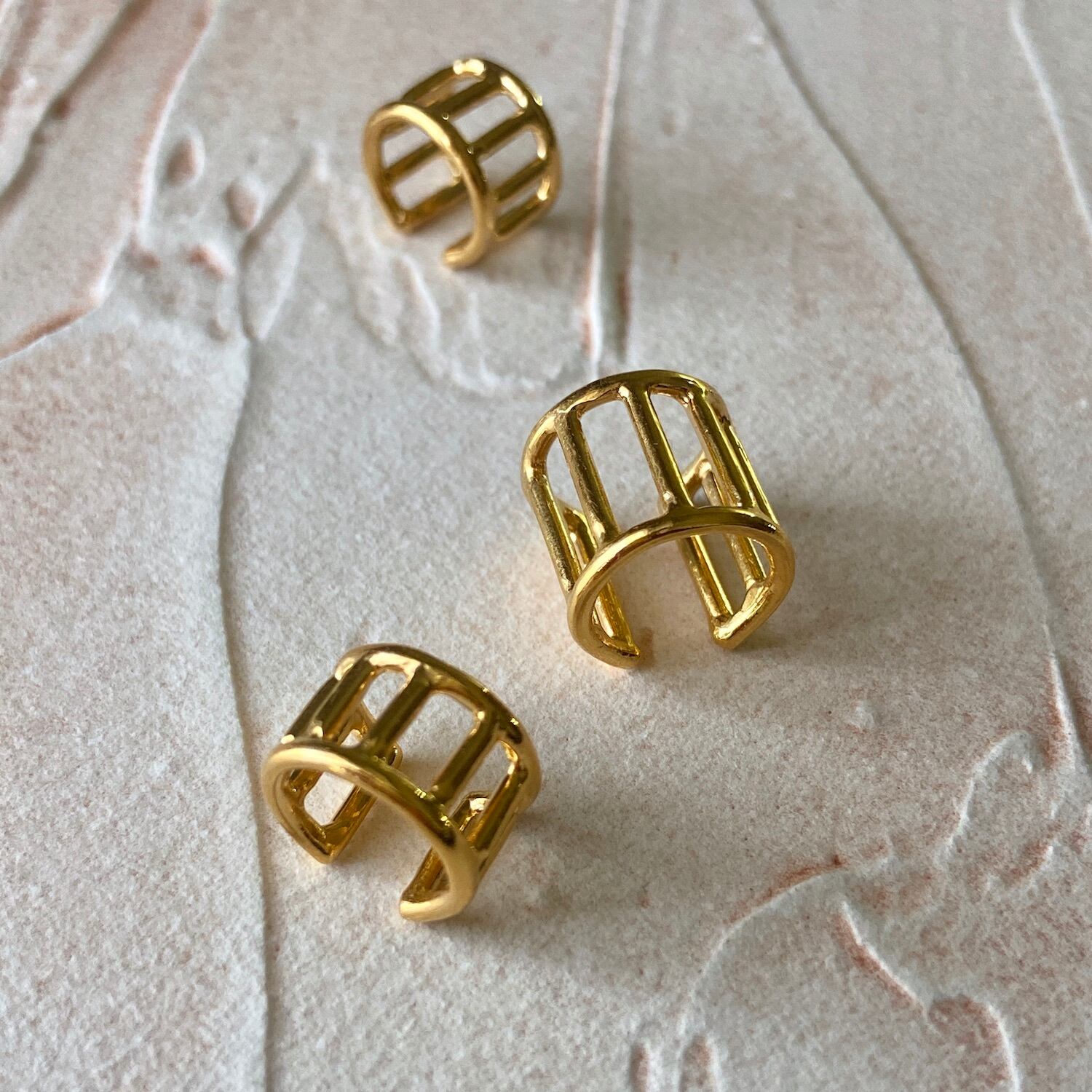 Ear Cuff- Columns - GD/柱のイヤーカフ片耳用 - ゴールド