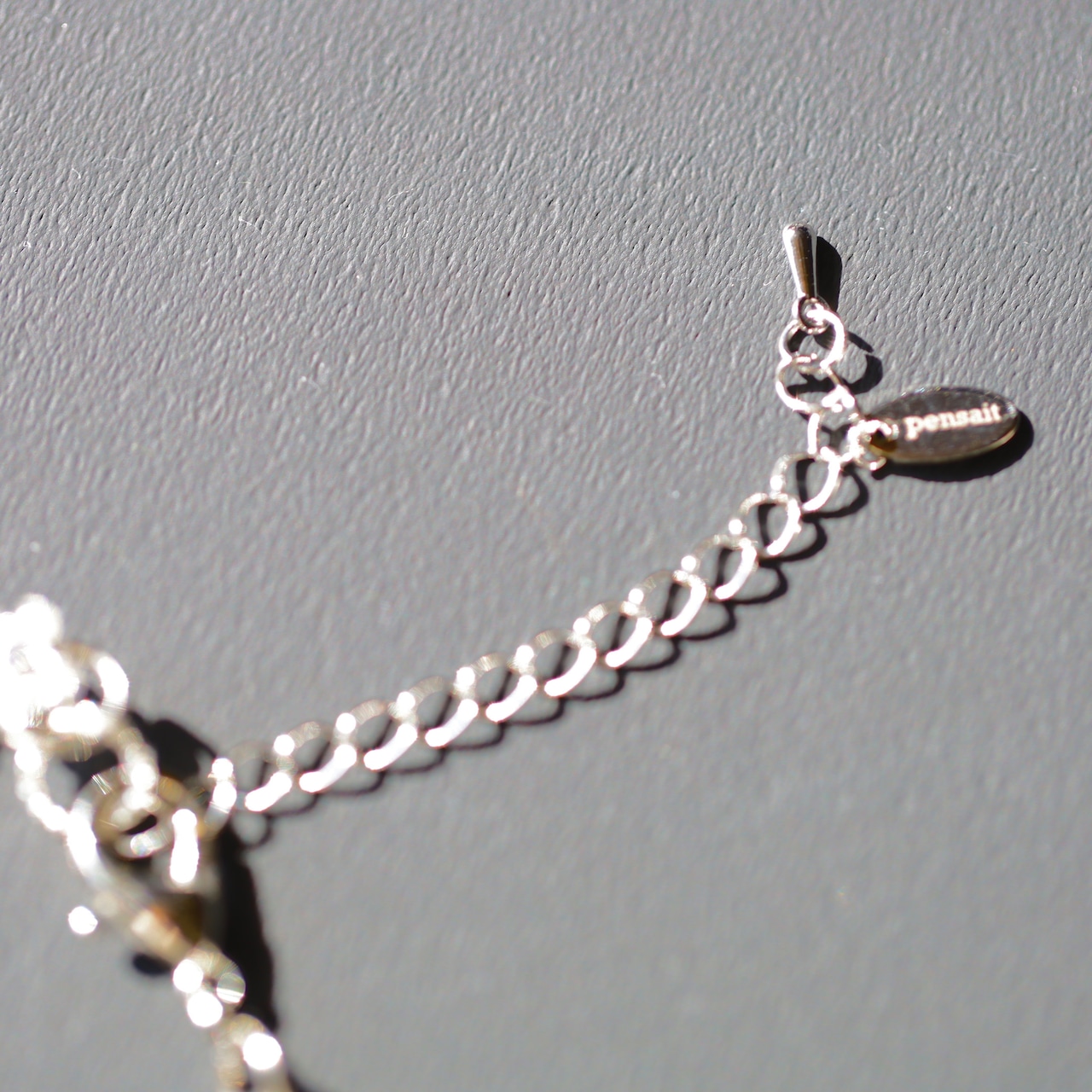 Urara 麗 ネックレス/Rainbow