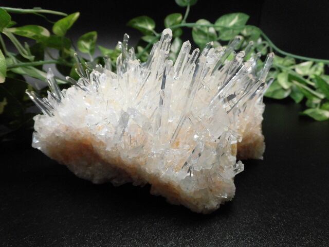 【送料無料】【最高品質】コロンビア サンタンデール産水晶クラスター  no.7