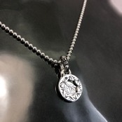 CUT OUT FLOWER with COIN PENDANT / フラワープレート＆コインペンダント