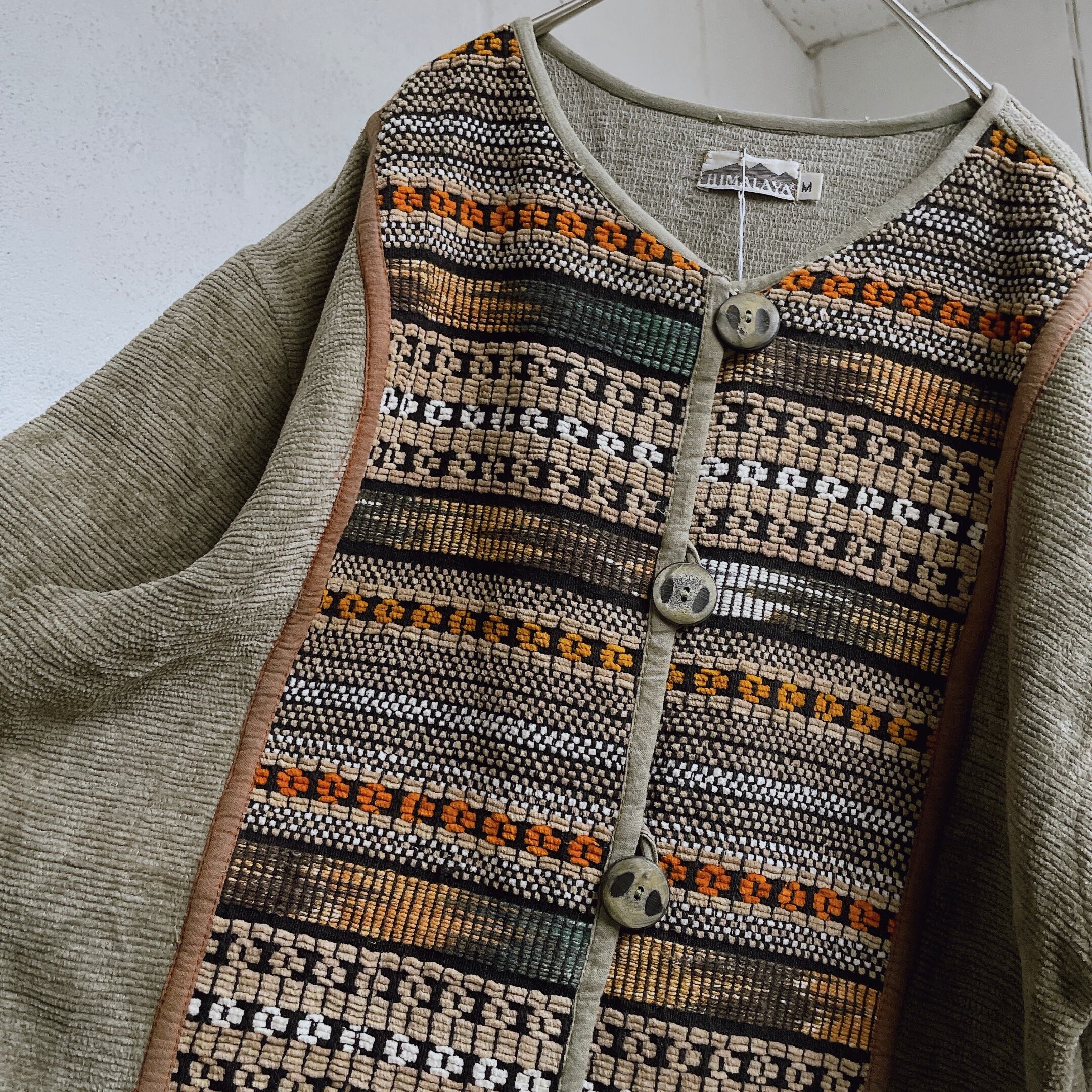 Ethnic line embbossed collarless vintage corduroy jacket