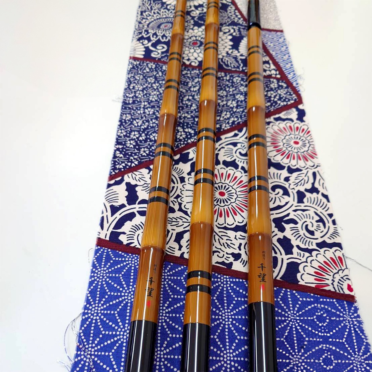 DAISHIN　千望 希 2本半物竿掛け 笛巻