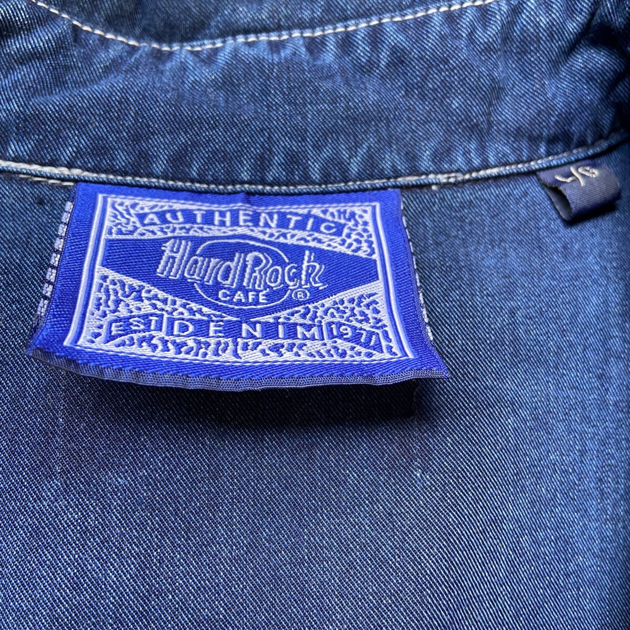 90年代 ハードロックカフェ 企業ロゴ刺繍 デニムシャツ メンズL 古着 