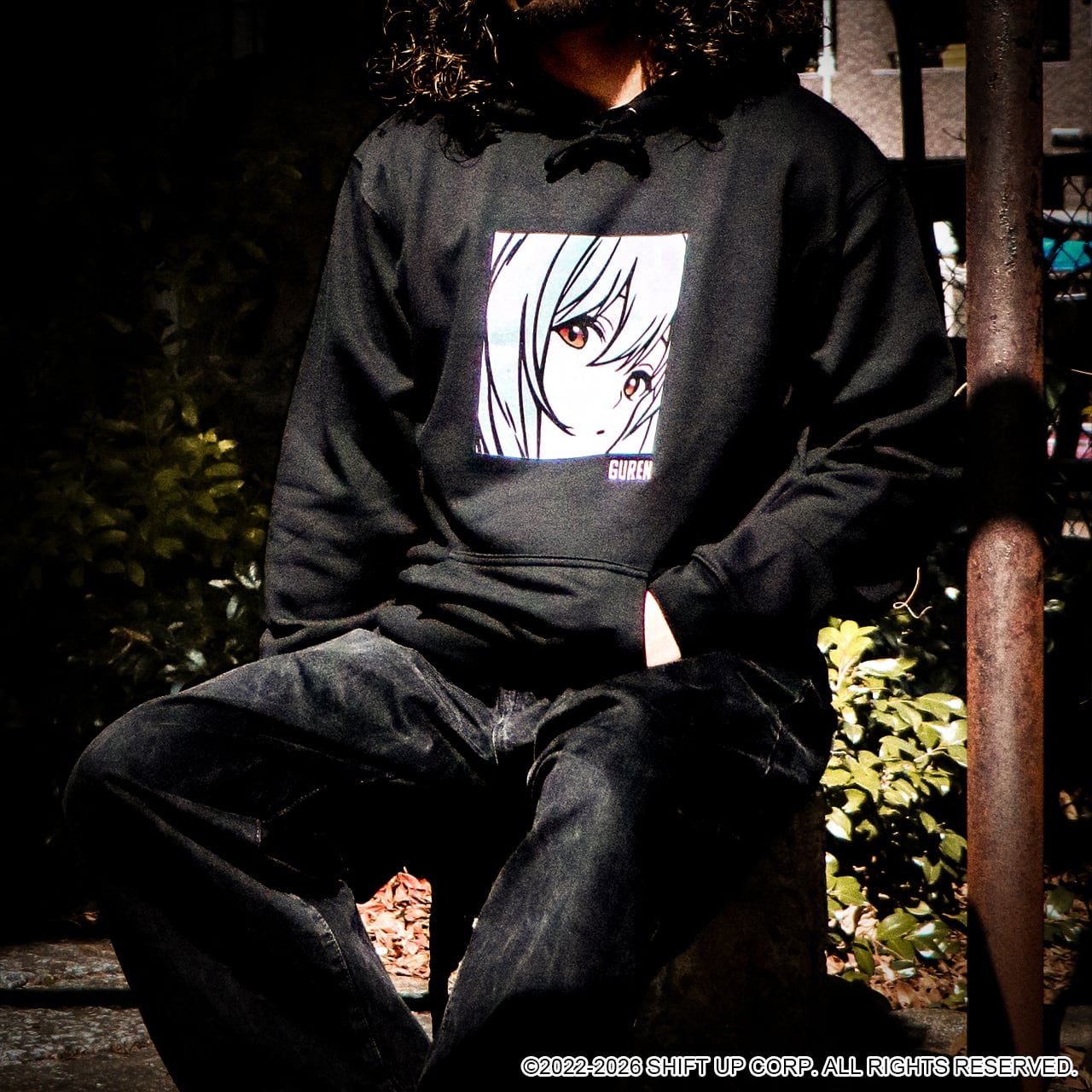 ストア限定】勝利の女神：NIKKE パーカー 紅蓮（ブラック）L/XL
