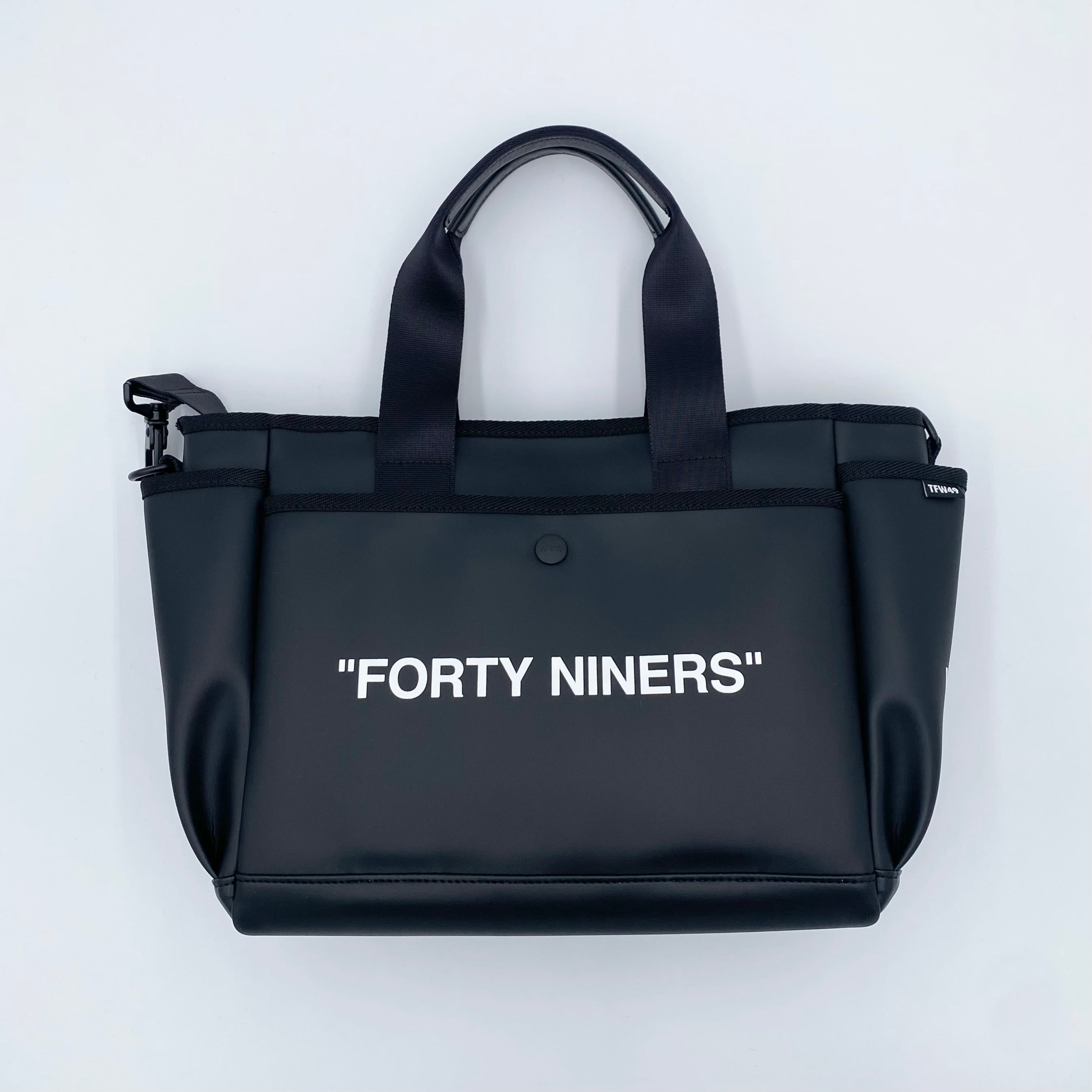 TFW49】LEATHER ROUND BAG | Sandy GOLF
