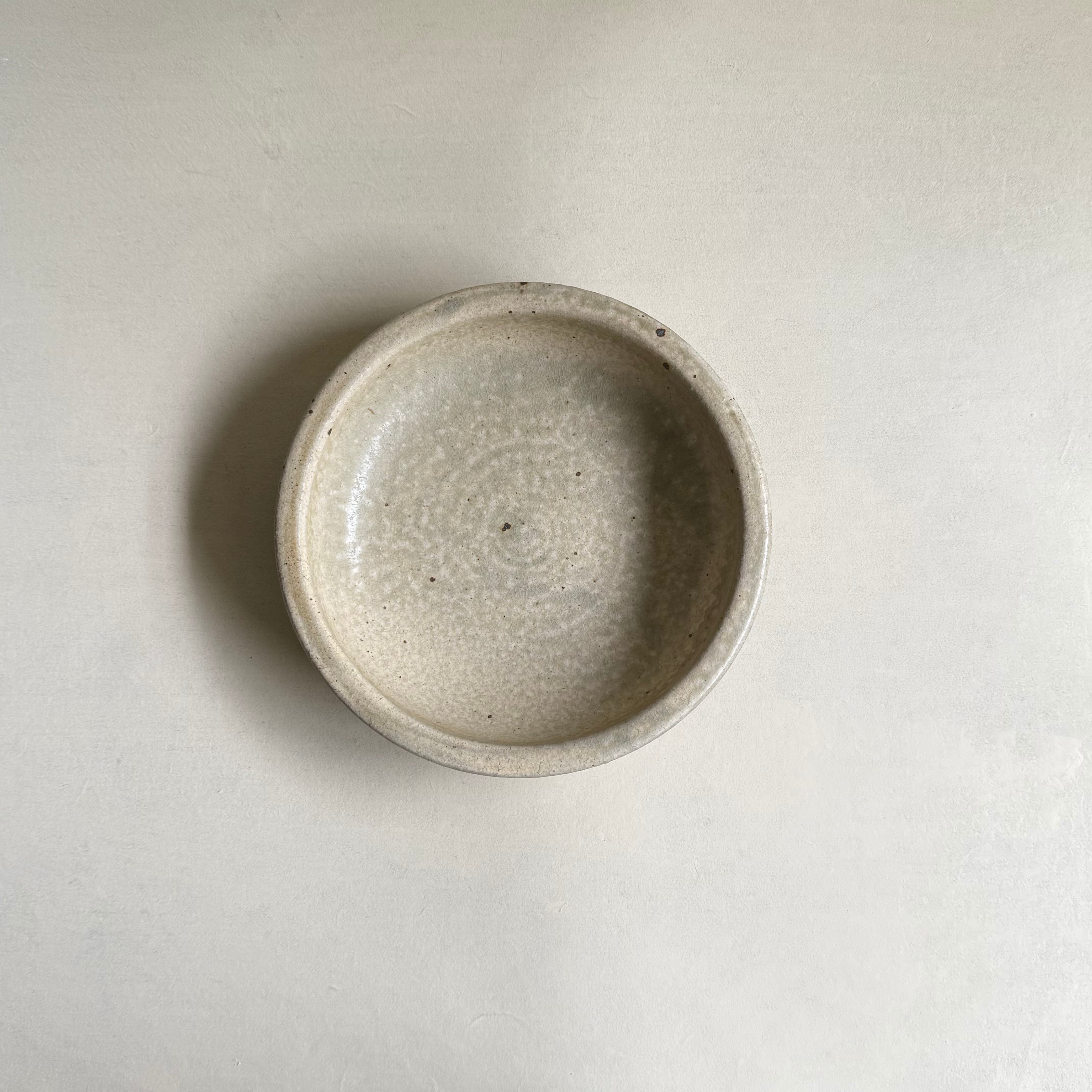 叶谷真一郎 7.5寸石皿 灰粉引 | gallery 一白