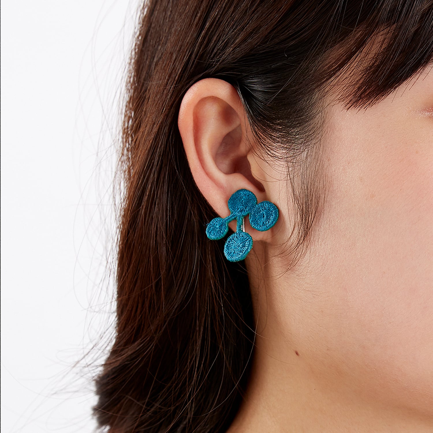 刺繍イヤリング・ピアスga.la (e-024・p-024）13色